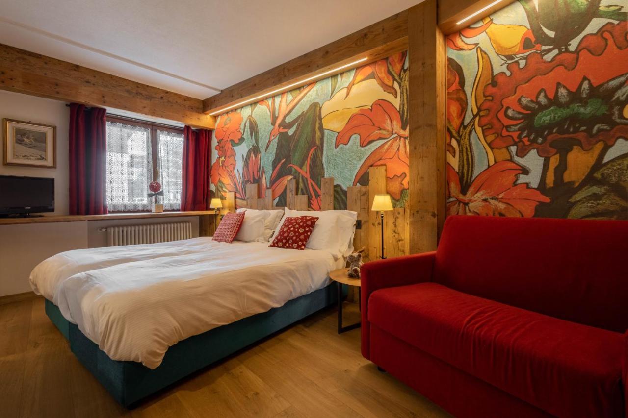 Hotel & Ristorante Serenella Breuil-Cervinia Exteriér fotografie