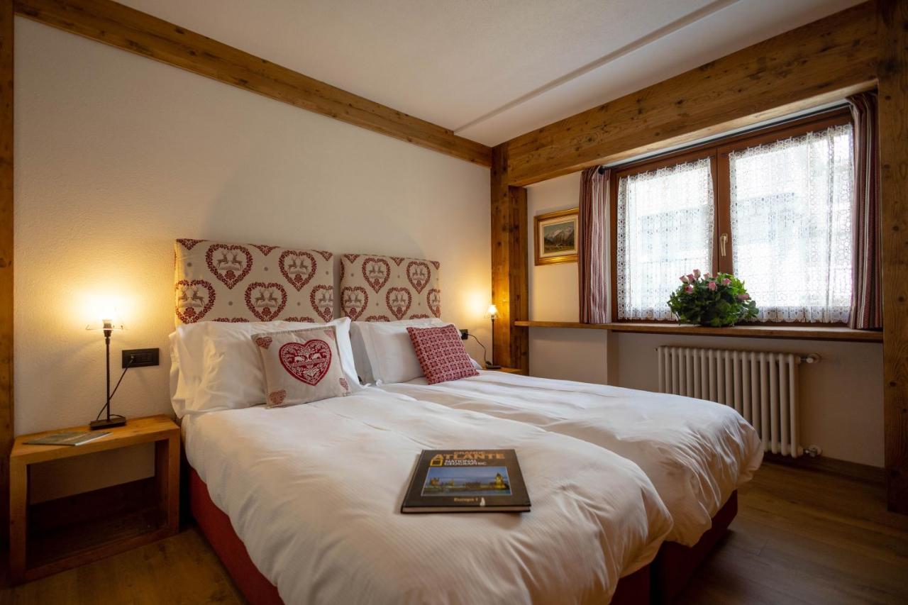 Hotel & Ristorante Serenella Breuil-Cervinia Exteriér fotografie