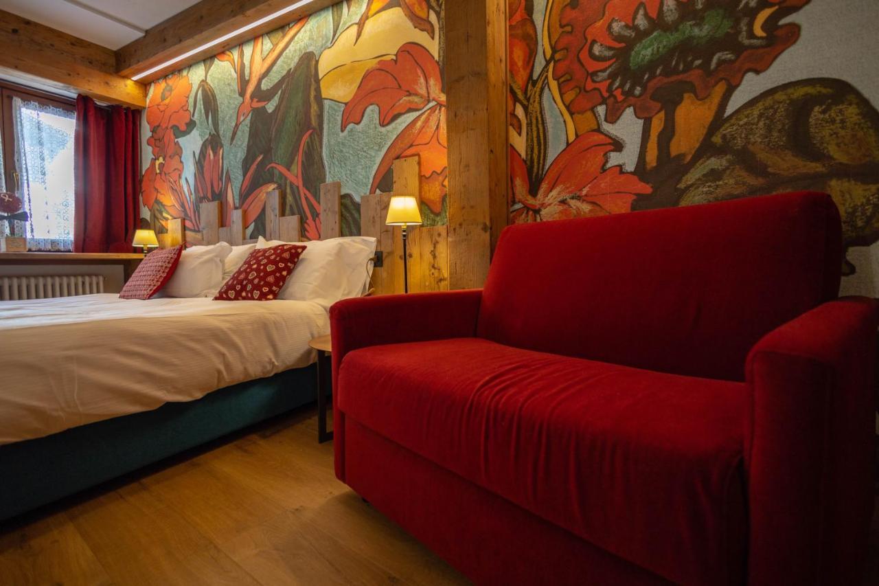 Hotel & Ristorante Serenella Breuil-Cervinia Exteriér fotografie